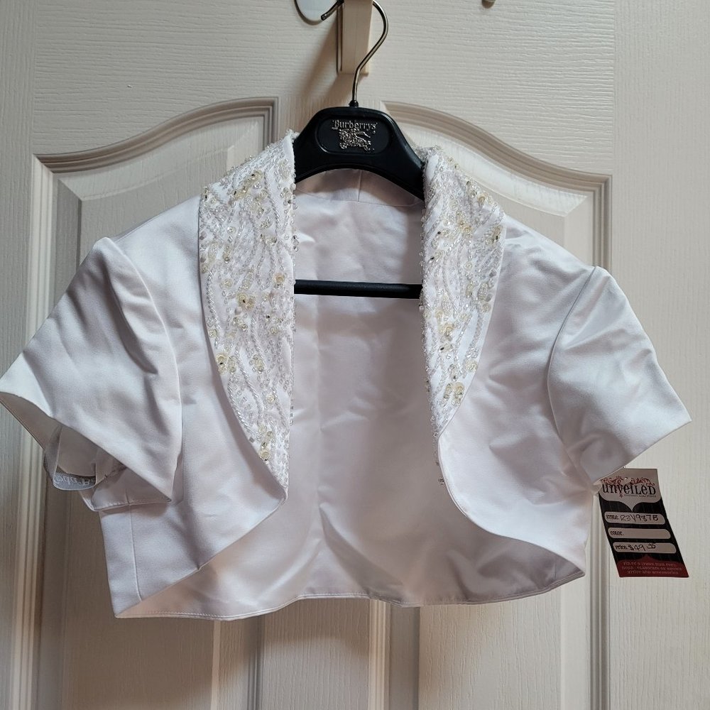NWT! Moda Bella beaded bolero